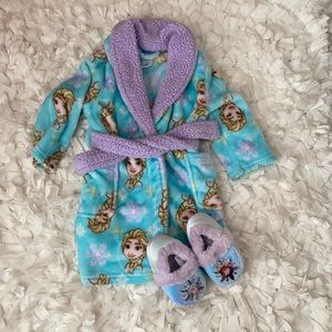 Frozen bathtub and slippers